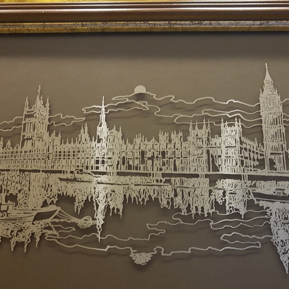 Framed picture of  London - Picture 1 of 11